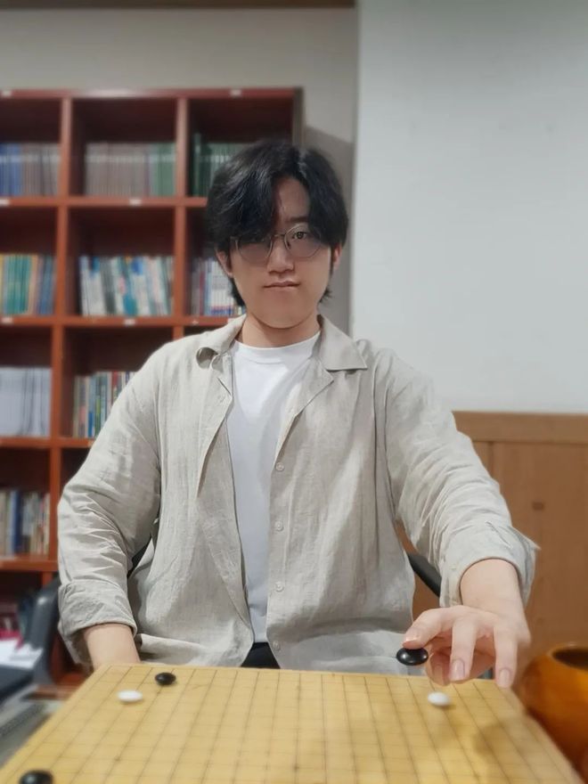 体操总决赛上演强强对话，川蜀霹雳队读秒扳平泰山天虎队，团队配合流畅；目标直指冠军的简单介绍