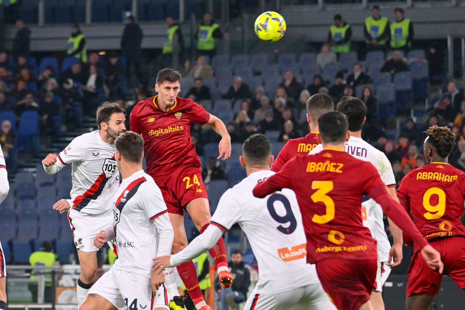 赛地聚焦——意大利杯今夜热度飙升，里尔状态回暖，话题不断，训练强度明显提升的简单介绍