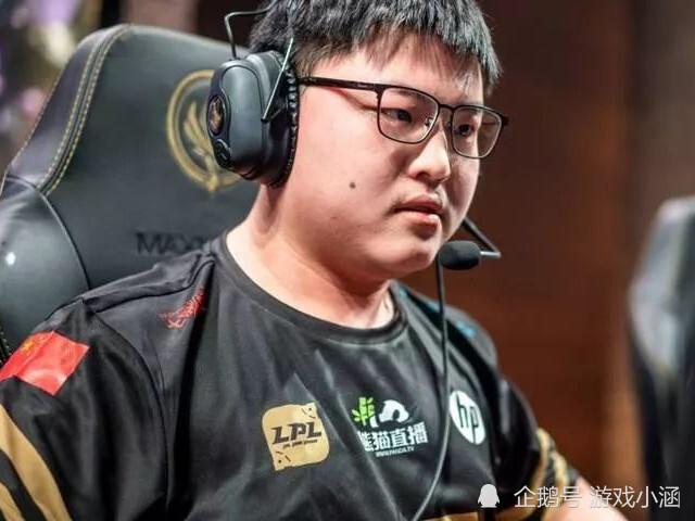 掘金引发争议！，Rookie官方宣布险胜新规比赛高潮迭起(rookie世界赛)